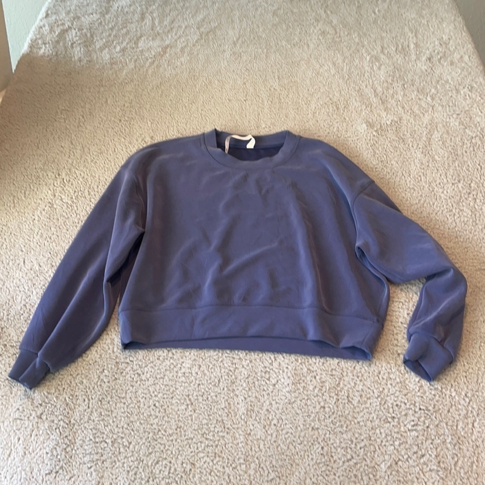 Lululemon Perfectly Oversized Crop Crew in Night Sea size 10